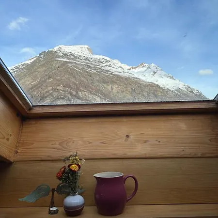 شقة Dachwohnung Mit Charme Im Haus Luchre,