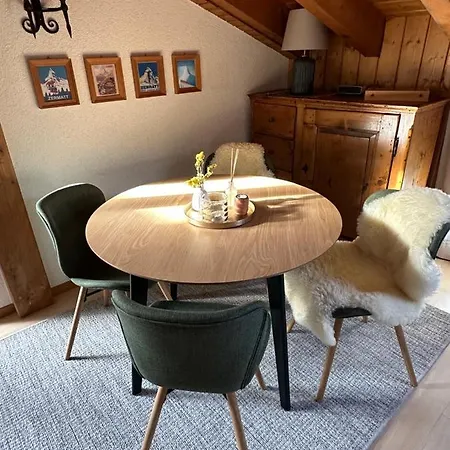 Dachwohnung Mit Charme Im Haus Luchre, Apartment