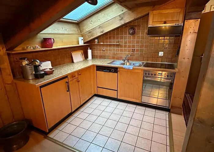 Dachwohnung Mit Charme Im Haus Luchre, Apartment Zermatt