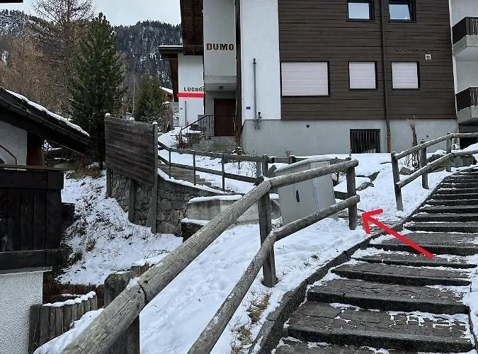 Dachwohnung Mit Charme Im Haus Luchre, 아파트