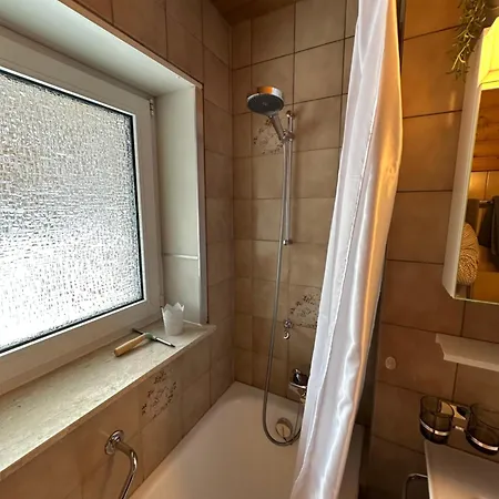 شقة Dachwohnung Mit Charme Im Haus Luchre, زيرمات